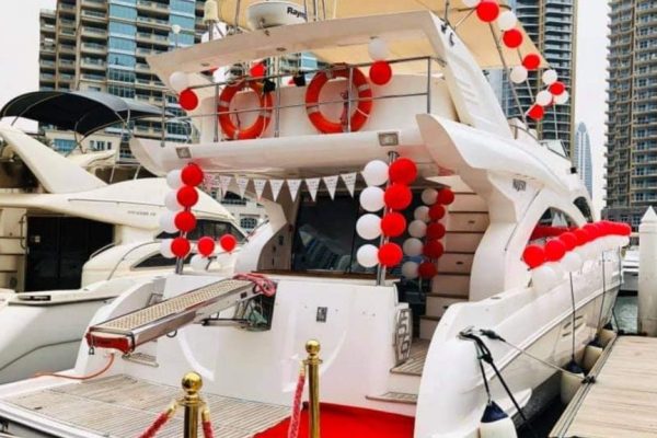 Yacht-wedding-Dubai-min